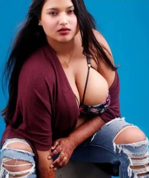 Independent Ebony escorts in Surat