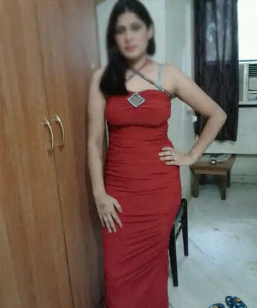 Vip/model escorts in Surat Hotels