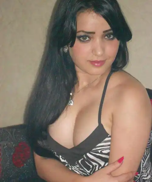 Vip/model escorts in Surat Hotels